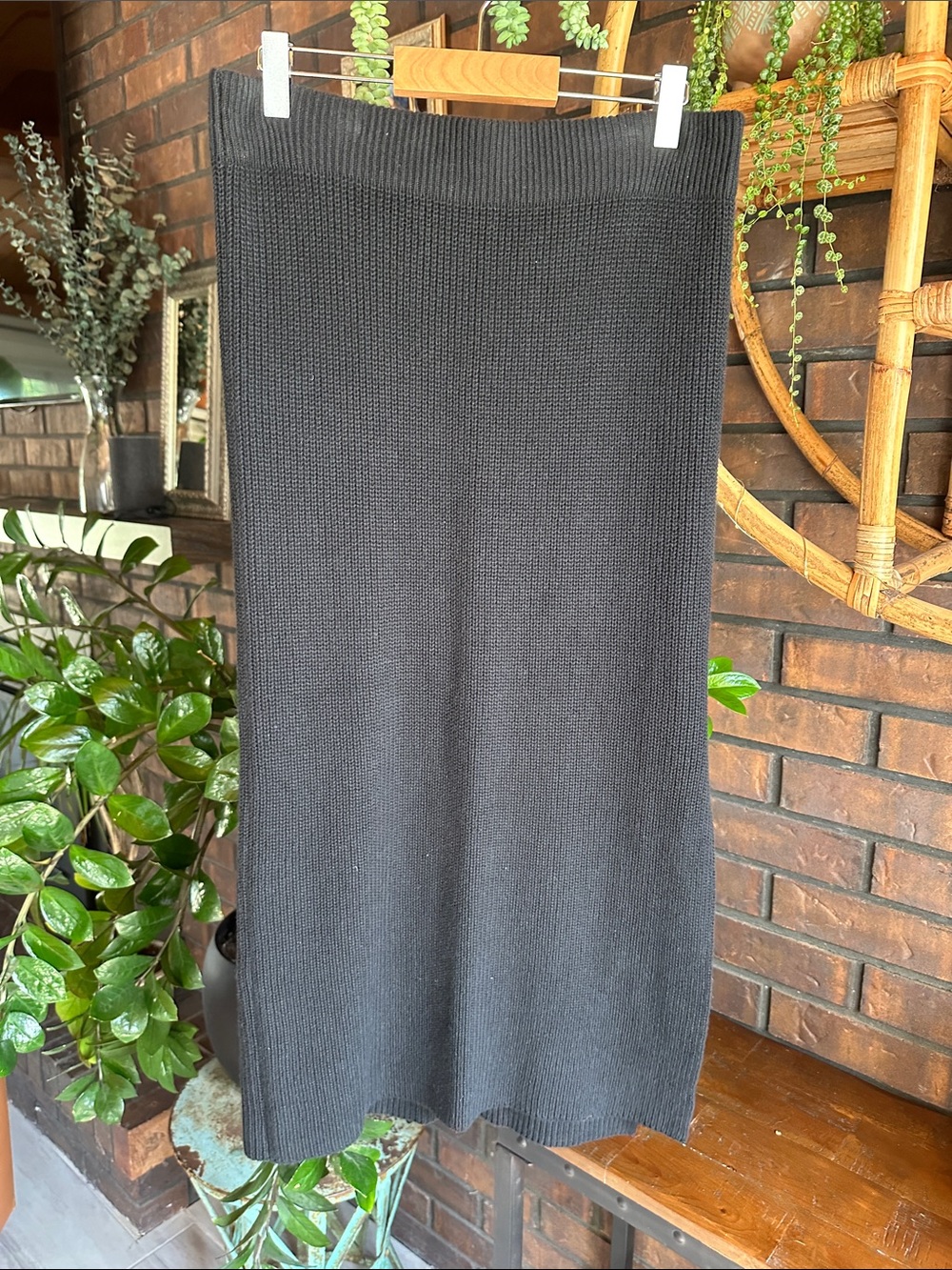 Abercrombie & Fitch Black Ribbed Knit Midi Skirt